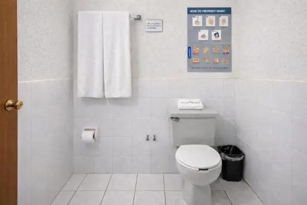 Blue Pacific Suites 9
